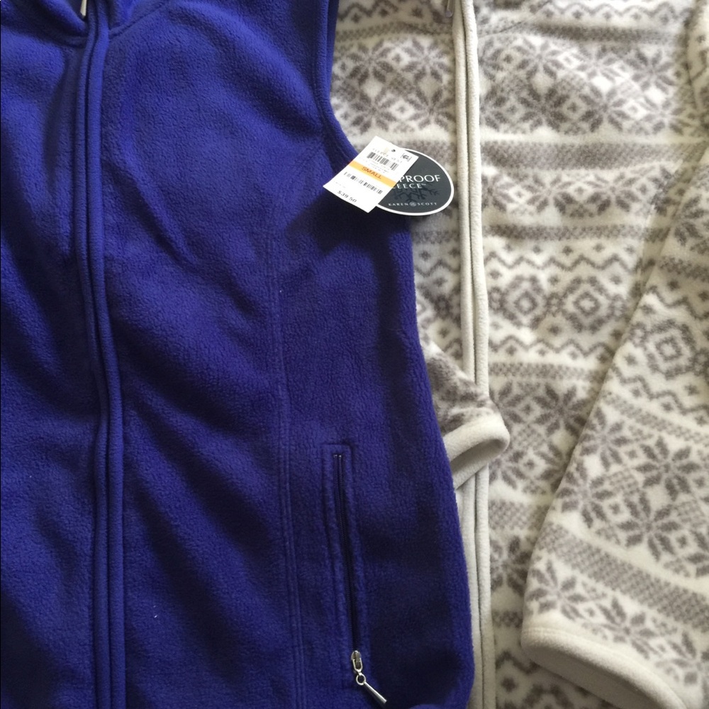 2 Karen Scott fleece